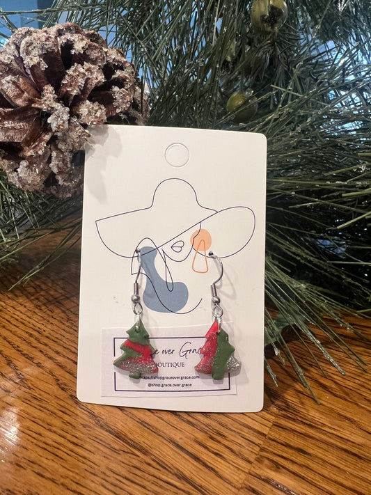 Christmas tree tie-dye dangle earrings ￼